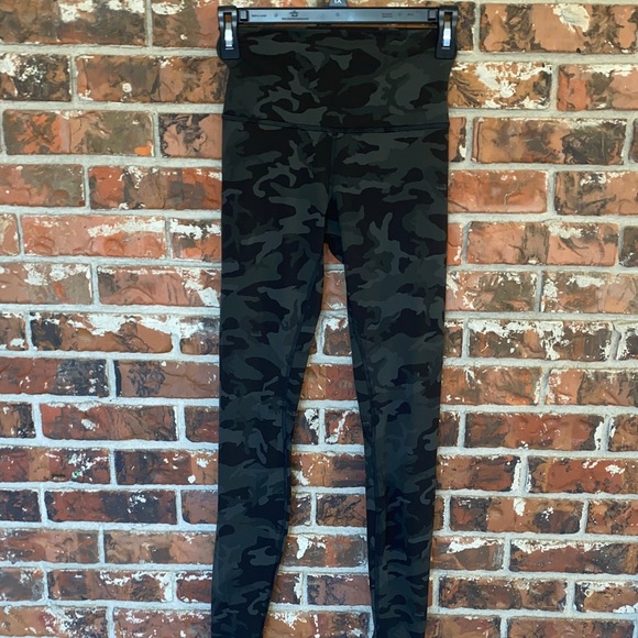 lululemon athletica Pants - Lululemon size 4 leggings